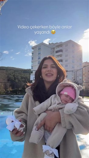 Bebek Videoları ile Renkli Anlar