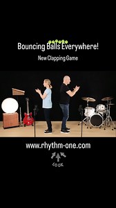 🎶 Bouncing Balls Everywhere! 🎾⚽️🏀 Bouncing Ball combines traditional rhythm patterns with a dynamic, bouncy middle section for endless fun. 👐🏼🎵 Whether in the classroom, on the playground, or at home – this clapping game boosts movement, focus, and teamwork! Perfect for primary school students and a great way to develop motor skills and a sense of rhythm through play. 🎉 You can find Bouncing Ball and many more games in our brand-new digital product: New Clapping Games – 33 Clapping Games 