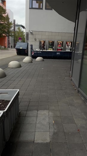 Urban Fashion Walk: Stylish Outfits for City Life