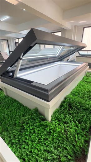 Rain-Sensing Electric Skylight for Smart Homes#Skylight #skylights #skylight #electricskylight #factory
