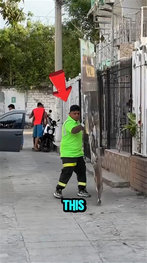 Garbage Truck Driver Pranked the Whole Neighborhood 😂🚛