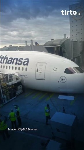 Detik detik Hidung Pesawat Lufthansa Jatuh di Bandara Frankfurt