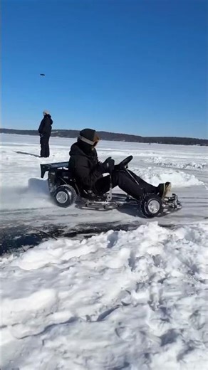 ‪@mycustomgokart‬ driving Battle Aero Kart Drift Kart on Frozen Lake & Snow 🥶❄️⛄️ www.BattleAero.com