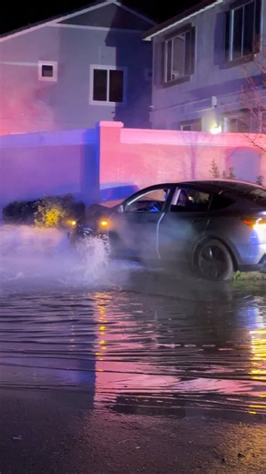 Tesla vs Fire Hydrant - Driver fled on foot - North Village Pkwy & Falcon Rd - Vacaville 12:15 AM - Saturday - 1/10/26 Link to main post with photos, maps & details: https://www.facebook.com/Code3NewsSolano/posts/pfbid0kY68cqSEVbQmS9x3zi4A4vNkdHTUQ7a6vx1EEzETJjzkEo1QR5gKBZFXttZtNTSal #Crash #police #firedepartment | Code 3 News - Solano