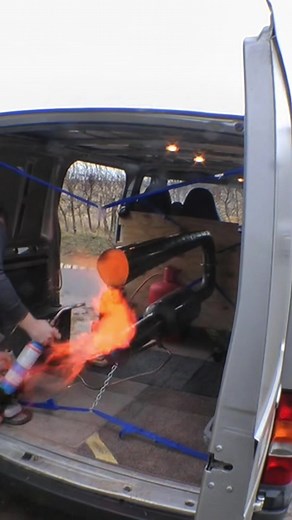 Loud Pulse Jet Engine Sounds - Colin Furze Engineering