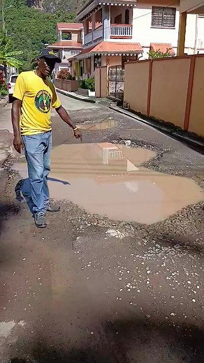 The code is yellow | No Links