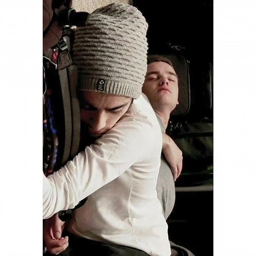 one direction sleeping #onedirection #louistomlinson #zaynmalik #harrystyles #liampayne #niallhoran