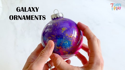 ✨HOW TO MAKE GALAXY ORNAMENTS // Here’s a spectacular way to decorate your tree! 🌲 These DIY ornaments that look like a galaxy 🌌 are simply gorgeous! 🤩 And they are so easy to make, a preschooler could do it! 👌 (See for yourself in my stories!) I promised you a how-to video, 🎥 and here it is! Need to save the idea for later? Just click the three dots in the top right corner to save these simple instructions! Any questions at all? Drop them in the comment section or DM me! - HOW TO (1) fill