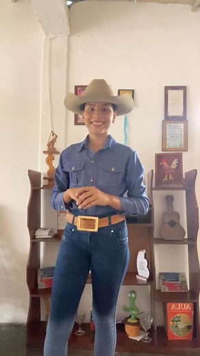 59K views · 4.4K reactions | Mi gente pasó por acá para informarles que estaré participando en el XI festival Nacional voz Terepaima de oro este se estará realizando el 3 de Agosto en el restaurante carne en vara la cascada ubicado en Villa de Cura no dejes que te lo cuenten Asíste.鸞 | Emily Galaviz | Facebook