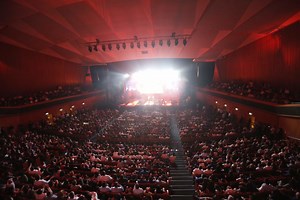 VIDEOS/PHOTOS: Shwekey & Shapiro Proud To Support Life-Saving United Hatzalah in Jerusalem Sukkos Concert