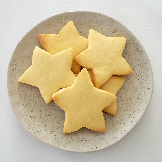 17K views · 42 reactions | This Shortbread recipe requires just FIVE ingredients to make and could not be easier to make! Find the full recipe and both regular and Thermomix instructions here: https://createbakemake.com/easy-thermomix-shortbread-recipe/ | Create Bake Make | Facebook