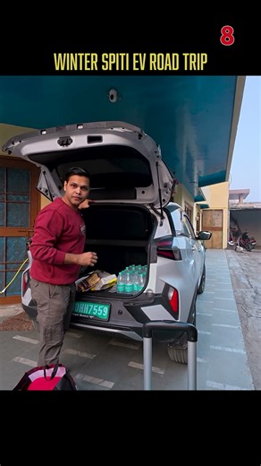 P 08 AGRA TO SPITI EV ROAD TRIP BAG LOADING