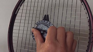 วิธีการใช้ ง่ายๆ ของ Tourna String Meter เครื่องวัดความตึงและขนาดของเอ็น ใช้งานง่าย แม่นยำ ทำให้สามารถรู้ว่าถึงเวลาขึ้นเอ็นใหม่ได้แล้วหรือยัง สามารถดูความตึงได้ทั้งหน่วย ปอนด์และ กิโลกรัม สามารถวัดความตึงได้ขณะขึ้นเอ็น ราคา 950.- สั่งซื้อและดูรายละเอียดได้ที่ https://joo.gl/uPsa ✅ Inbox ::::: m.me/tournathai ✅ Line ID :: @tourna และ tournathai ✅ Email ::::: sale@tourna.in.th ✅โทร :::::::: 02 611 3305-7 ✅ Shop:::::: https://goo.gl/ojV5aA 😉 Precisely measures string tension so you know when it?s 