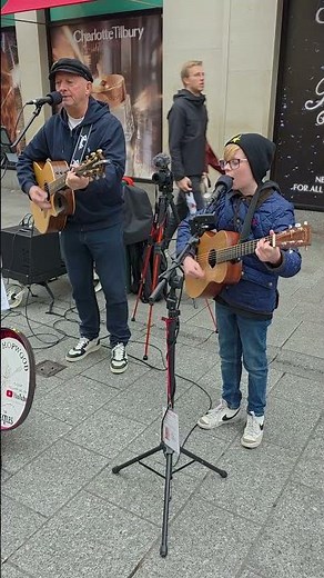 Street Magic 🎶 11 Year Old Riordan Hopwood Busking with Dad