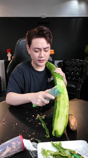 523K views · 4.5K reactions | Dao gọt vỏ đa năng . rẻ nhưng cần cân nhắc nha Mọi người #minhtrireviewcosaonoivay #minhtrireview #daogot ##dụngcụnhàbếp #dungcucamtay | Minh Trí Review | Facebook