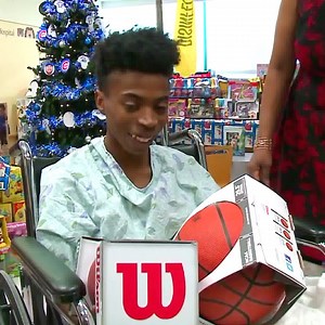 693K views · 7K reactions | This hospital worker isn't a millionaire- but she bought 1,000 toys to make sick kids' holidays better at Advocate Children's Hospital. | WGN TV | Facebook
