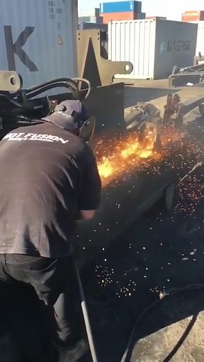 Hot Fusion Welding 0409219811 #OnSiteService #fabrication #queensland #welding #workshop #onsiterepair #fabricationshop #steelwork #weldingtools #brisbane | Hot Fusion Welding and Fabrication | Facebook