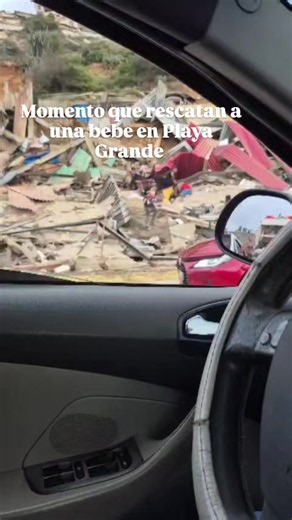Espero que hayan podido encontrar a los padres de la bebé, estábamos allí pasando cuando la sacaron de los escombros y se la llevaron unos equipos de rescate seguramente para un centro asistencial. #venezuela🇻🇪 #terremoto #laguairavenezuela🇻🇪 #LIVEIncentiveProgram #SideHustleLIVE