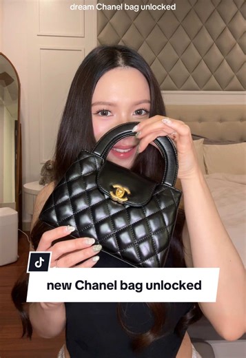 Unboxing the New Chanel Bag: A Luxury Experience