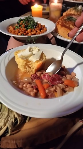 22K views · 138 reactions | You only need 4 ingredients for this Crock Pot Great Northern Beans recipe! | Tasteful | Facebook