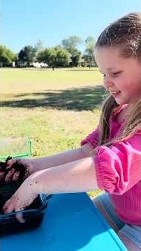 How Do Roots Grow? 🌿 Fun Gardening Science for Kids | Root Viewer #kidsshorts