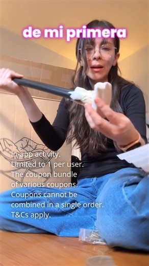 Steffanie on Instagram: "Arme mi primer mueble! 🥹 Y está súper cómodo! Codigo Temu: dzx6357 para paquetes de cupones de $100 👾 #temufinds #temuhaul #chair #animegirl #gaming #otaku"