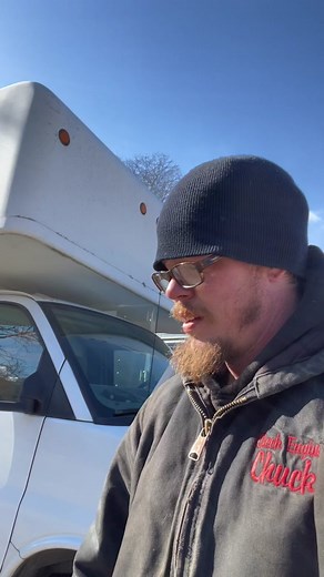 🦝 #mobilemechanic #dumpster #racoon #cold #getout