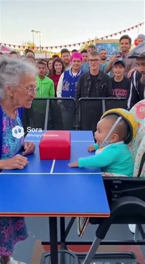You Have to See This Baby and Grandma Moment #heartwarming #adorable #family