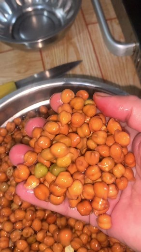 Chickpea Cooking Process with Special Spices