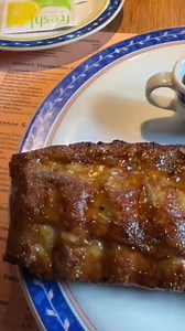 Gestern war Klausurtag. Da bin ich kaum zum Essen gekommen. Dafür gönne ich mir heute wieder mal was besonderes: Spare #Ribs. Mögt ihr das auch? #söderisst das nicht so oft - aber hin und wieder. Schmeckt super! | Markus Söder