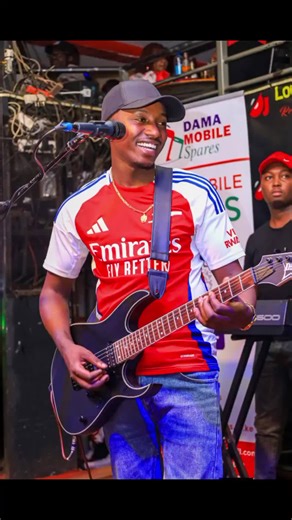 Niaje watu wangu wa arsenali, season ni yetu msiworry😂😂. Kiungo mshambulizi matata #10, man u wakinisign wanainua kikombe😂😂 Asanteni sana OJ Lounge Reloaded and Garden , mkuwe na wiki fity❤️#tonnyyoung #mugithi #theka #tonysilencer