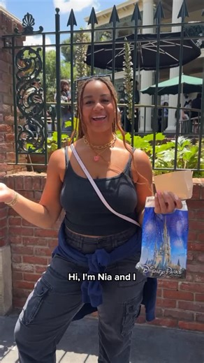 Nia Sioux on Instagram: "There are two types of friends."