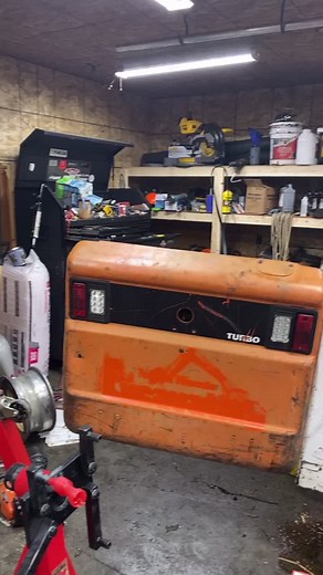 #fyp #bobcat #skidsteer #repaint #whatdidigetmyselfinto #teardown figured I’d take the time while in my off season to spruce this ole girl up some