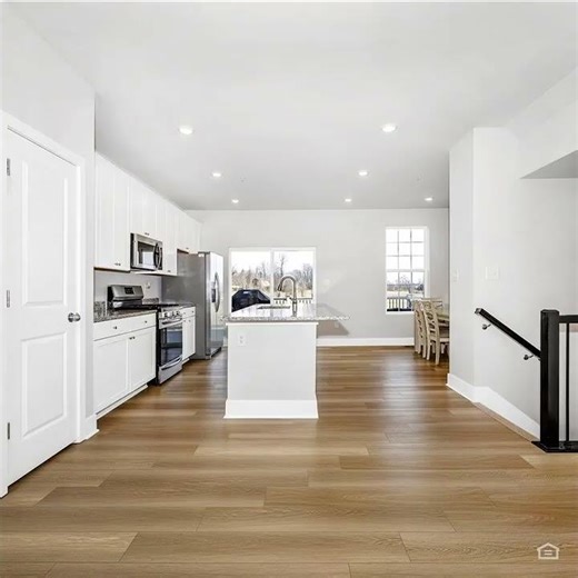 1454 Clingmans Dome Dr, Frederick, MD