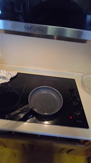 Transform Your Cooking Oil with Fry Away Pan Fry Solidifier