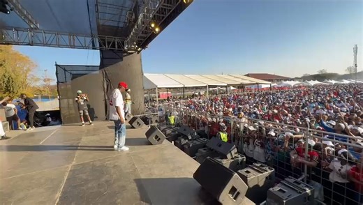 Freeman HKD Performing At The Doek and Slay Concert recently. He is one of the biggest acts in the country with a music catalog that is popular across diverse age groups and gender. He will be performing again at an LADIES ALL WHITE PARTY in CapeTown this August. Check flyer in comments section and available tickets 👇🇿🇦 | Havok Live