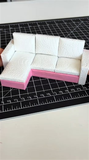 DIY dollhouse miniatures: Create tiny furniture with simple materials
