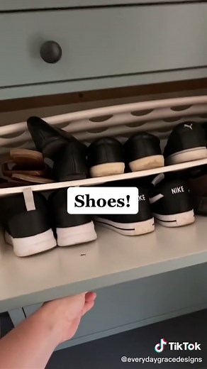 I love this @ikea HEMNES shoe cabinet 🙌🏻 #shoesstorage #shoecabinet #ikeatransformation #ikeahacksdiy #ikeahackfurniture