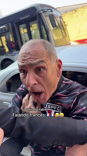 Divertida conversación en francés con amigos