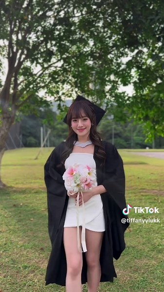 毕业转场：2025年毕业典礼的精彩时刻