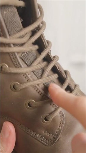 SCOTT / features overview of vivobarefoot's casual work boot #barefootshoes #vivobarefoot #zerodrop