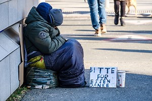 Essen: Bekannter Influencer soll Obdachlosen erpresst haben - er zockte jede Menge Spenden ab