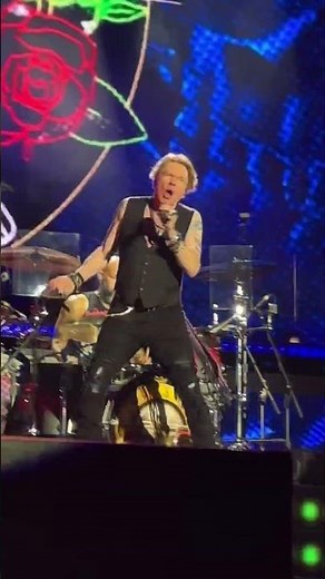 Axl Rose with his famous Snake Dance.