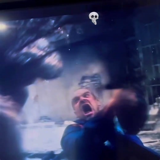 #edit #music #deadliestweapon #facts #gaming #memes #trending #alien #butifyoucloseyoureyes #minecr