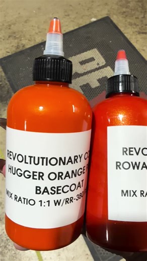 Hugger Orange Pearl vs. Rowan Orange Glo Pearl Comparison