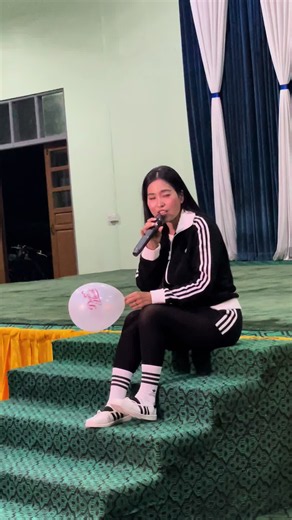 သံကြိုးတွေဟာ နှလုံးသားကို ရစ်ပတ်ထားတဲ့ သံယောဇဉ်ကြိုးထက် ပိုမာကျောတယ်ချစ်သူ မင်းကို ချစ်မိခဲ့တဲ့ ကြိုးတွေပေါ့ DEAR HEART 🖤💙 Every heartbeat has a story… အချစ်တွေ၊ အလွမ်းတွေ၊ နာကျင်မှုတွေ၊ ပြန်လည်ရှင်သန်လာတဲ့ နှလုံးသားတစ်ခုရဲ့ ဇာတ်လမ်းကို သီချင်းတွေနဲ့အတူ ပြန်လည်ပြောပြမယ့်ည… ✨ VIP Tickets တွေဝယ်လို့ရနေပါပြီ ကျန်ပါသေးတယ်နော် 09953184880 09421043092 Po Po Live in Concert — DEAR HEART 📅 17th October 2026 📍 Hexagon Complex 🚪 Door Open — 4:00 PM 🎤 Show Time — 6:00 PM ဒီတစ်ခါတော့… နှလုံးသားတစ်ခုလု