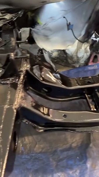 @firebirdbrian getting some extreme chassis black laid down and it looks fantastic! * * * Extreme chassis black from eastwoodco turned out beautifully after using their rust encapsulator. Very pleased and ready for the second coat tomorrow. . . . . . #eastwoodco #fbody #vintagecars #V8 #taillighttuesday #taillightthursday #streetmachine #builtnotbought #projectcar #pontiacpower #pontiacporn #pontiaconly #pontiaclove #pontiacfirebird #pontiaccars #pontiac_cars_forever #pontiac_cars #pontiac #olds