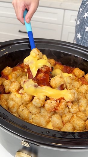 997K views · 11K reactions | Easy crockpot dinner ideas #recipe #crockpot #dinner | Justine Kameron | Facebook