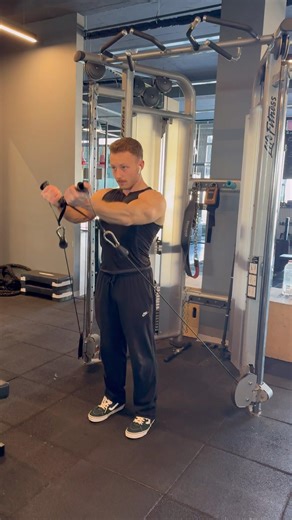 Low To High Cable Crossover Nasıl Yapılır? #fitness