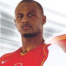 Test : FIFA 2005 PC : le football total ?